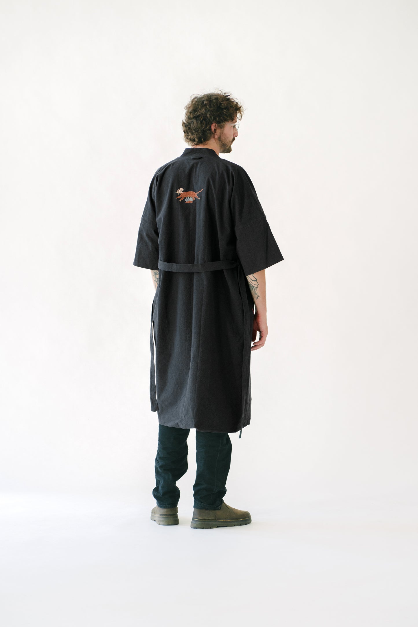 Halat Harap-Alb Embroidered
