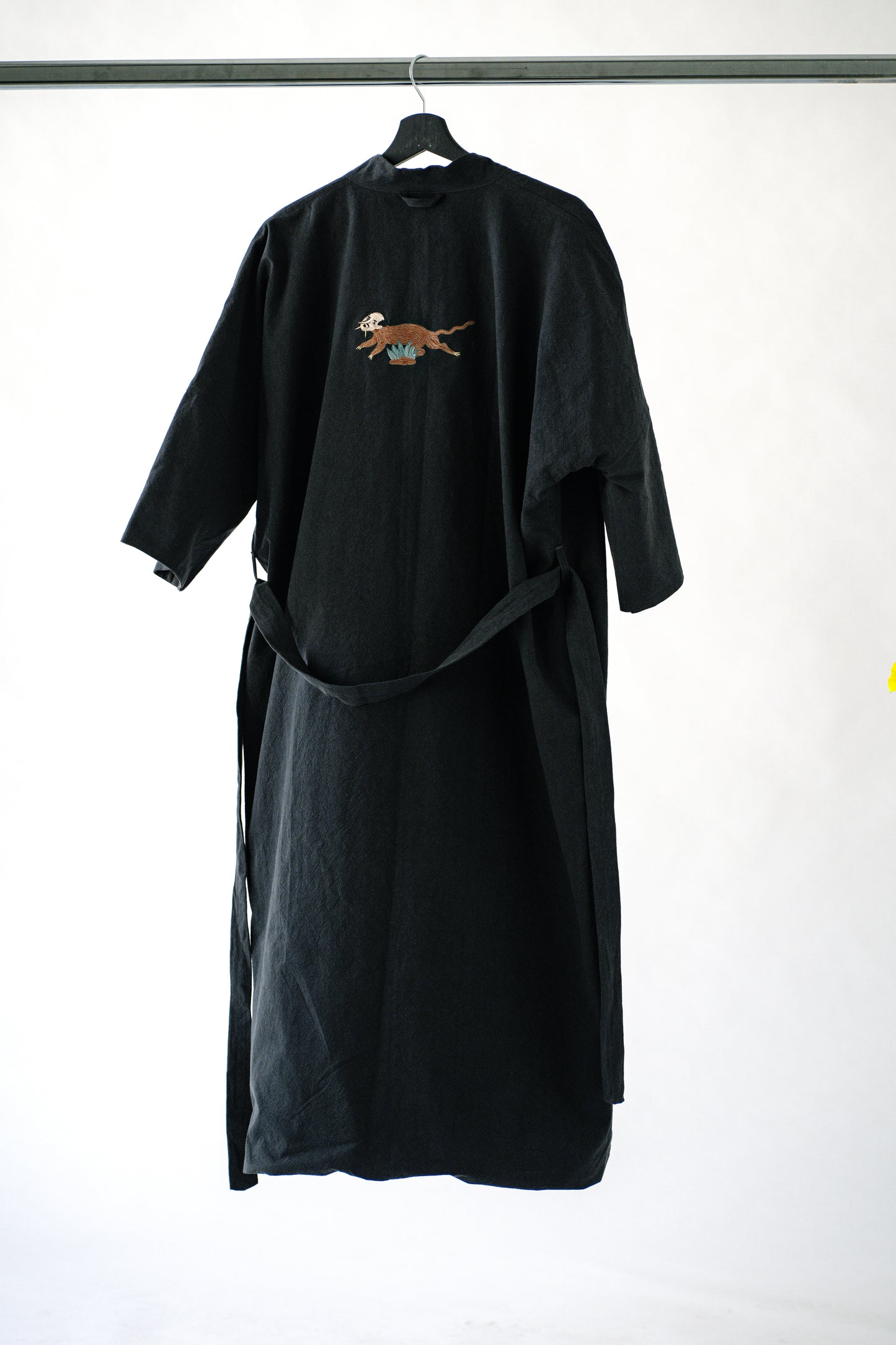Halat Harap-Alb Embroidered